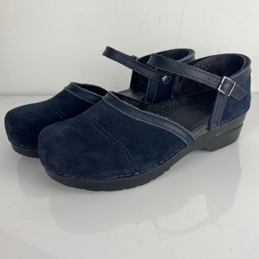 Dansko suede slip-on strap buckle comfort clogs 40